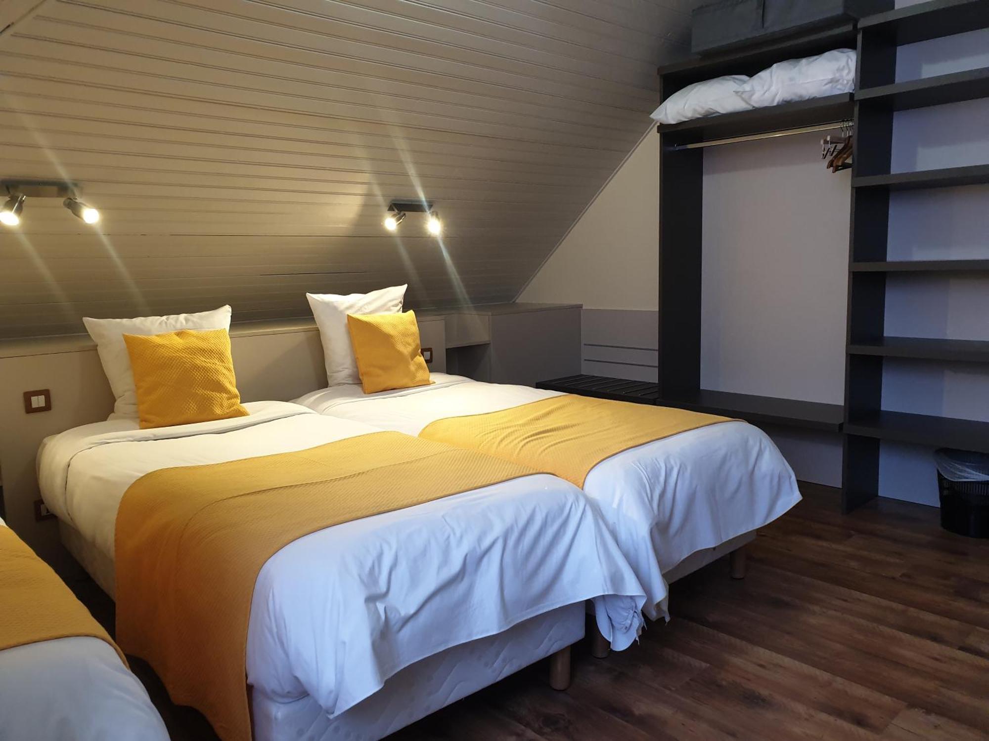 Hotel Restaurant Aux Deux Roses Neuf-Brisach Exteriör bild