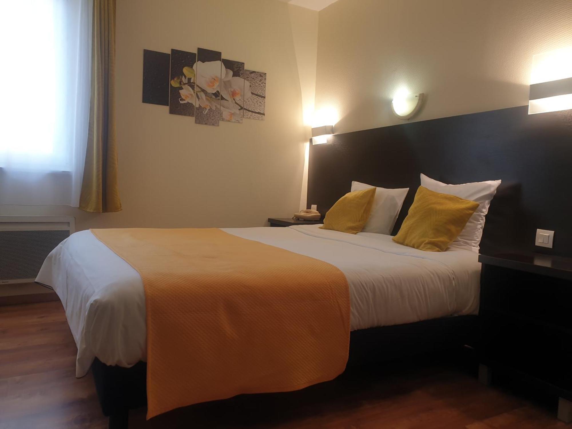 Hotel Restaurant Aux Deux Roses Neuf-Brisach Exteriör bild
